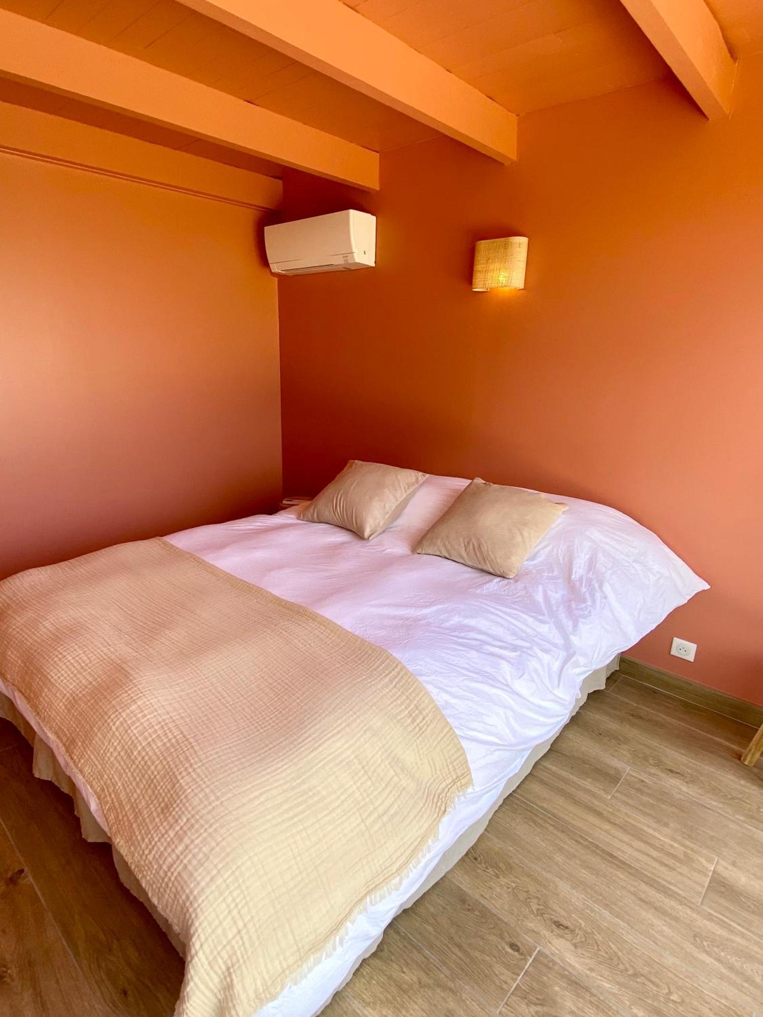Maison Pour 12P, Piscine A Debordement Chauffee D'Avril A Octobre Inclus Ruoms Exteriér fotografie